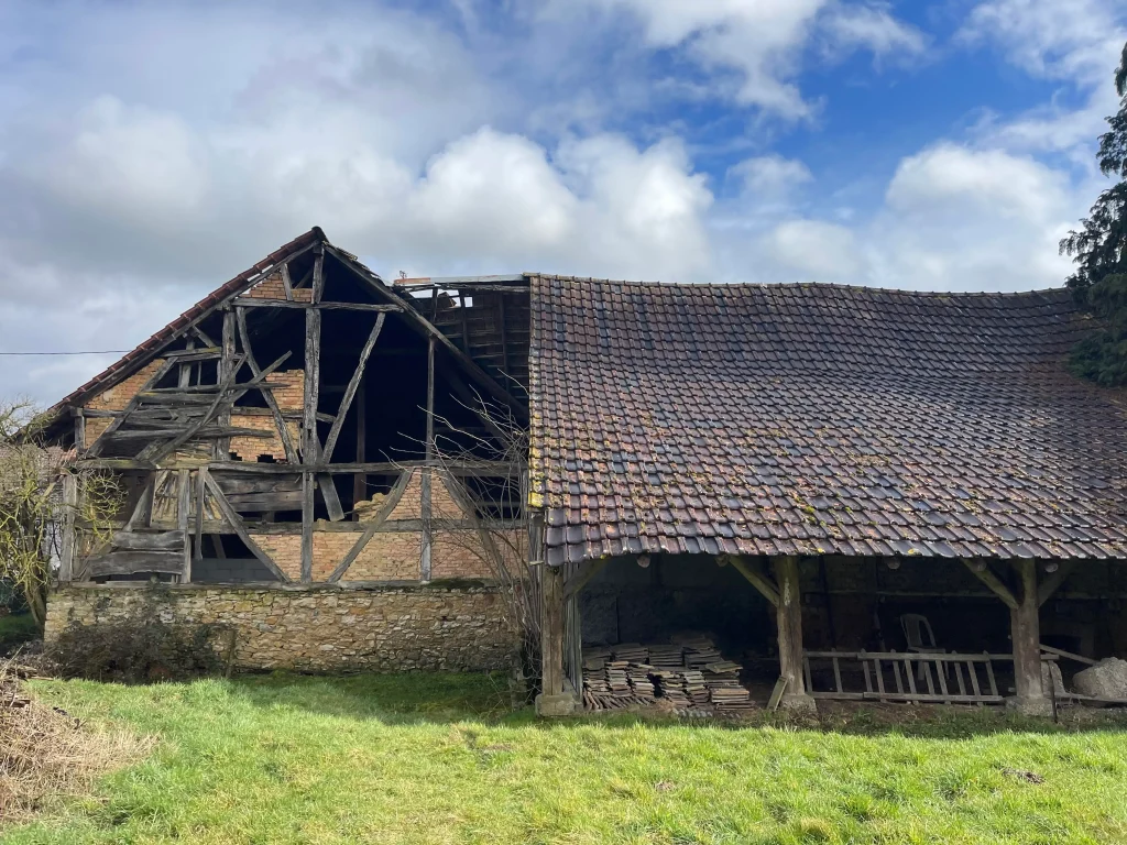 Magnifique corps de ferme à rénover – Ueberstrass (Sundgau)